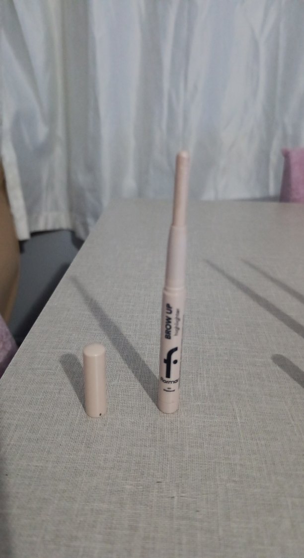 Bej Renkli Kapatıcı ve Aydınlatıcı Kalem - Görsel 3