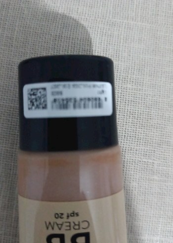 Flormar Açık Bej BB Krem SPF 20 - Görsel 2