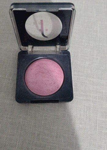 Koyu Pembe Allık - Görsel 3