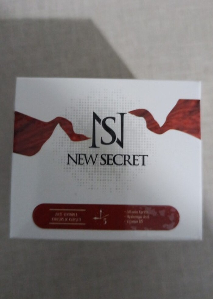 Botoks kremi elimde 2 adet var - Görsel 2