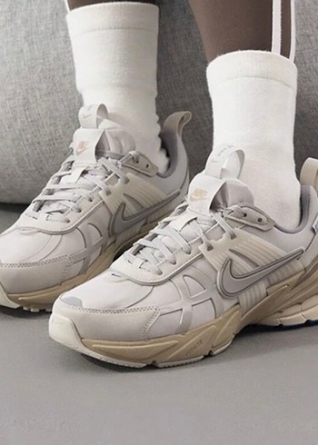 Nike Beyaz Gri Retro Spor Ayakkabi
