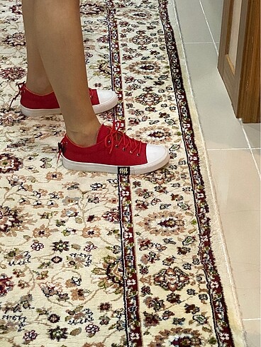 38 Beden kırmızı Renk Sneaker