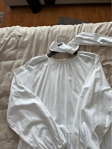 42 Beden beyaz Renk yazlik beyaz elbise