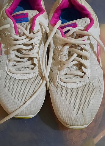 Spor ayakkabi