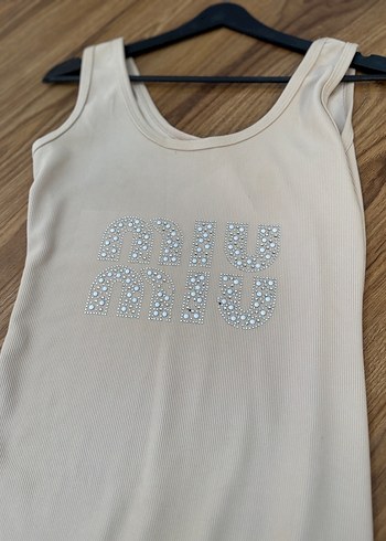 Bej taş detaylı elbise