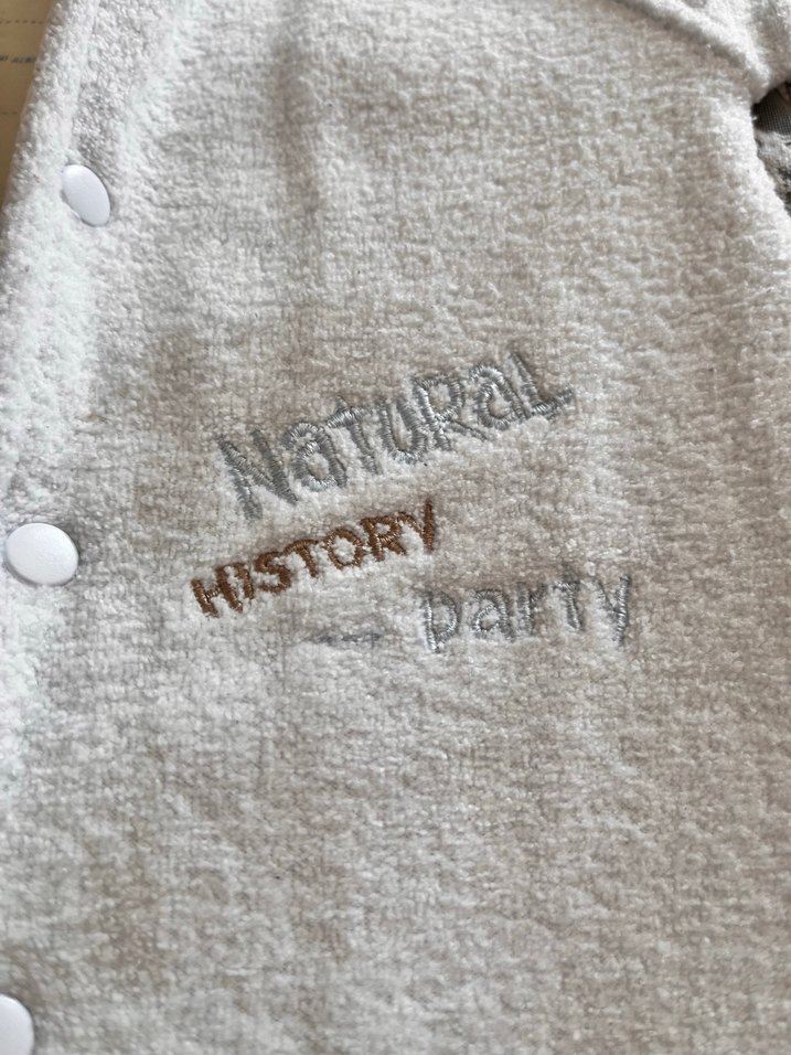 Nakışlı Beyaz Erkek Bebek Tulumu - Görsel 3