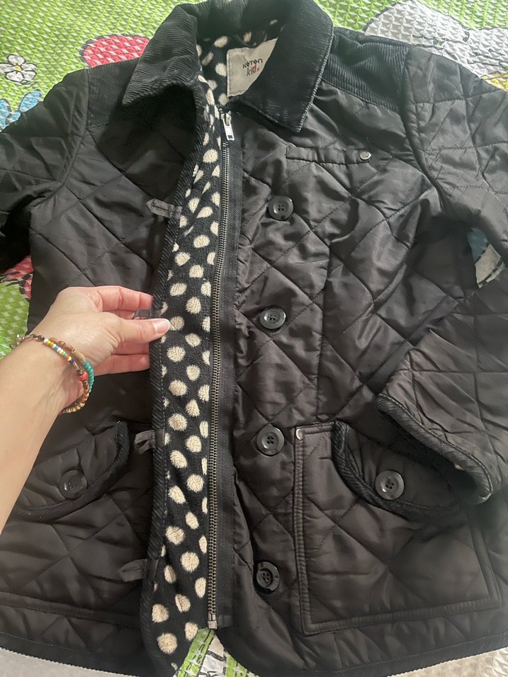 Düğmeli ve fermuarlı  Siyah içi polar puantiyeli mevsimlik mont - Görsel 5