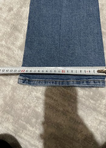 Kadın Mavi Bel Detaylı Normal Paça Jean - Görsel 5