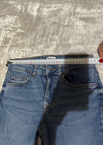 Kadın Mavi Bel Detaylı Normal Paça Jean - Görsel 4