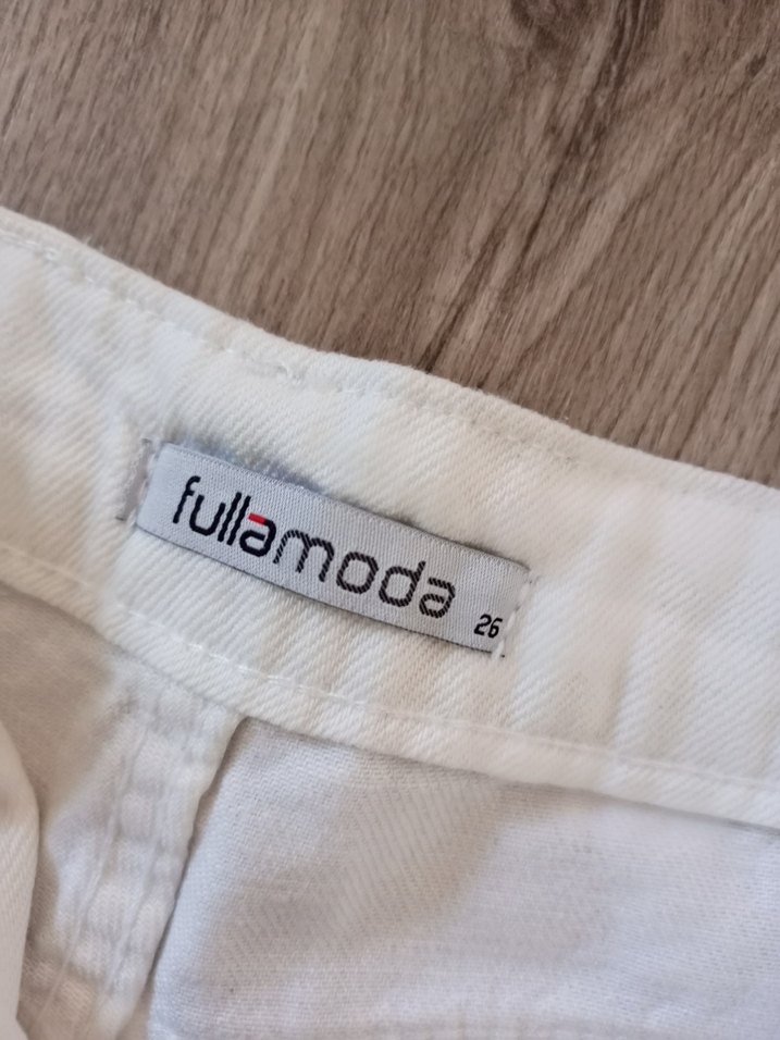 Beyaz Pamuklu Rahat Kesim Kadın Pantolon - Görsel 3