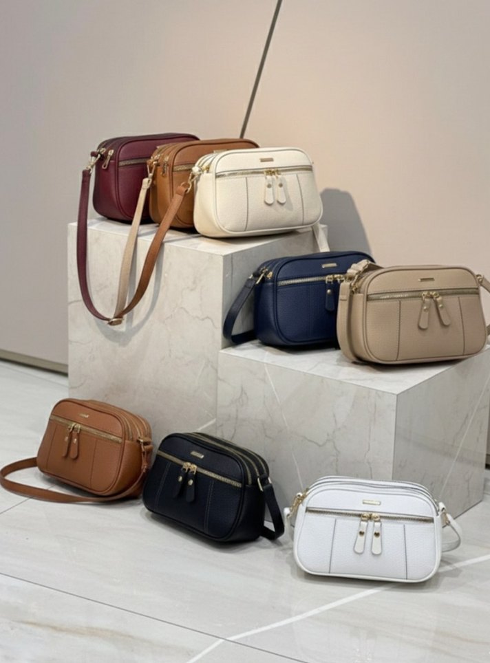 Nakışlı ön detay 3 gözlü deri kadın çanta - Görsel 4