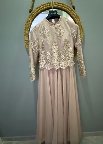Bej ve pembe Nakışlı Uzun Kollu Dantel Abiye