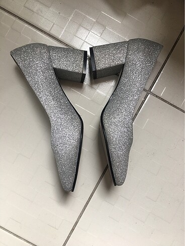 35 Beden Stiletto