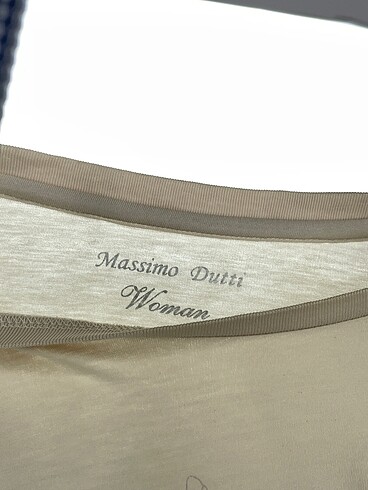 l Beden çeşitli Renk Massimo Dutti T-shirt %70 İndirimli.