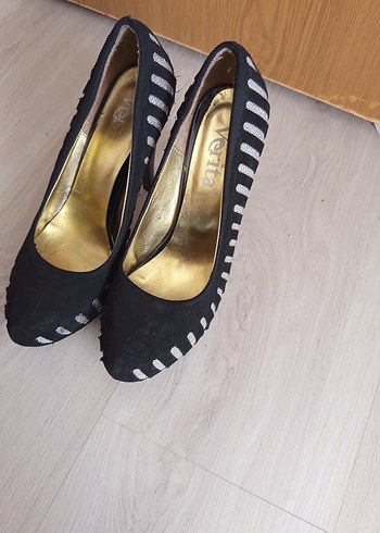Zebra Desenli Pileli Siyah Stiletto - Görsel 2
