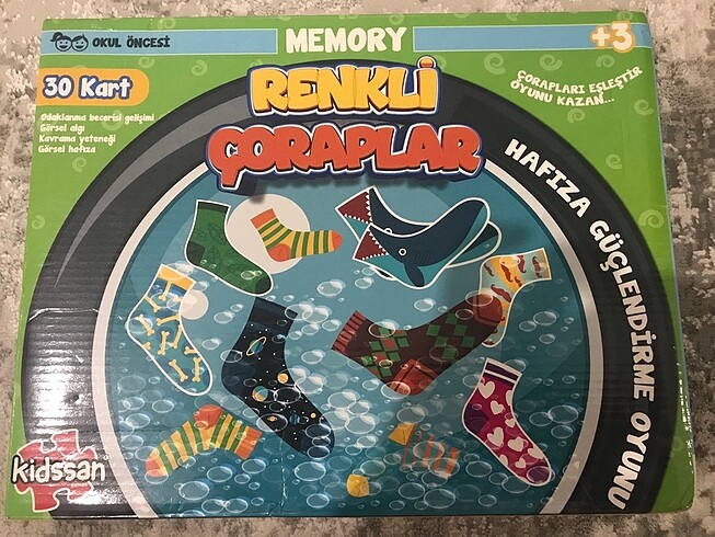 Renkli Çoraplar Hafıza Kartları