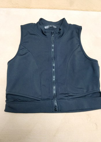 XSIDE Siyah Dik Yaka Kemerli Crop Top - Görsel 5