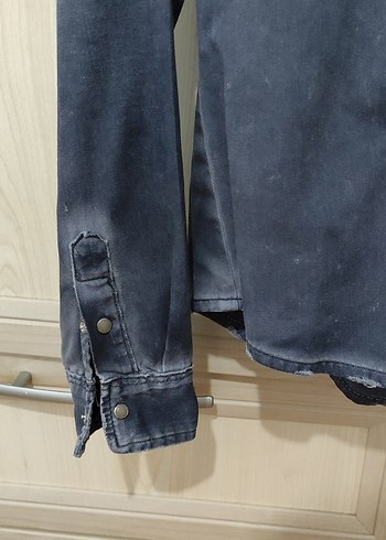 Gri Uzun Kollu Denim Kadın Gömlek - Görsel 3