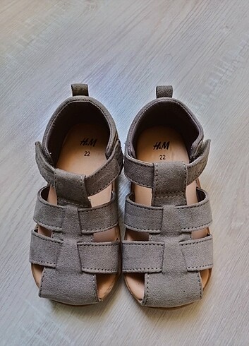 H&M bebek sandalet