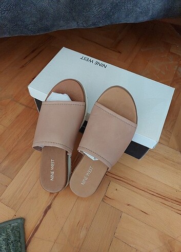 36 Beden Nine west deri bej terlik