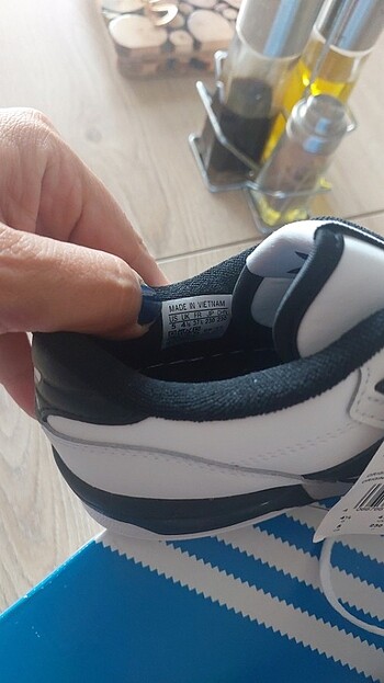 37 Beden Adidas orjinal deri sneaker