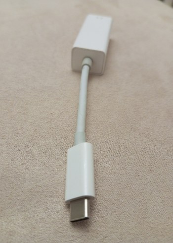 Beyaz USB-C Telefon Şarj Adaptörü