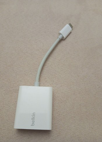 Belkin Beyaz Telefon Şarj Adaptörü