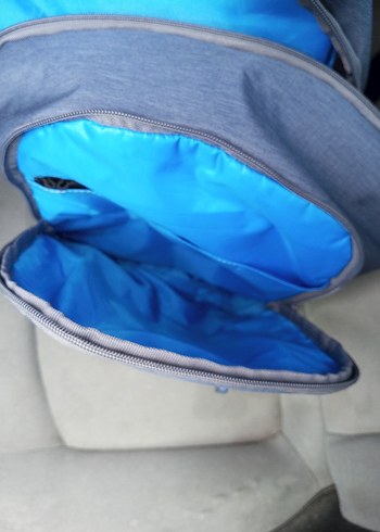 Gri Fermuarlı Minimalist Erkek Sırt Çantası - Görsel 4