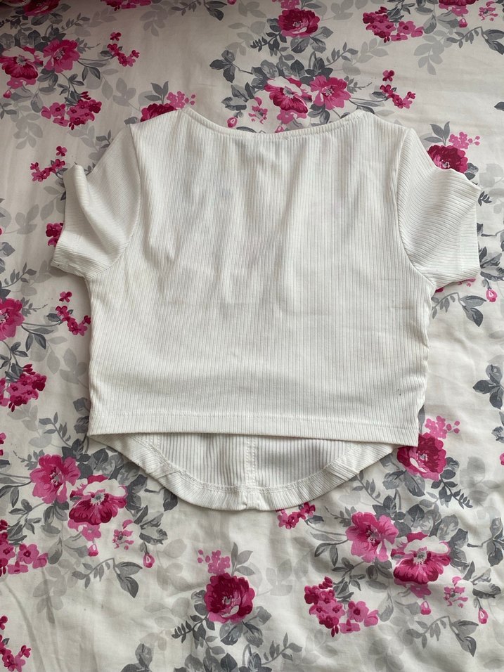 Beyaz Kadın Kısa Crop Üst - Görsel 3