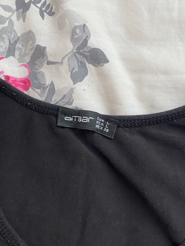 Siyah Kısa Kollu Gotik Crop Top - Görsel 3