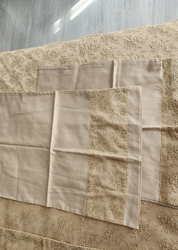 İşlemeli Saten Bej Nevresim Seti - Görsel 6