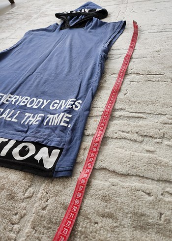 Kapüşonlu, baskılı, tişört - Görsel 4