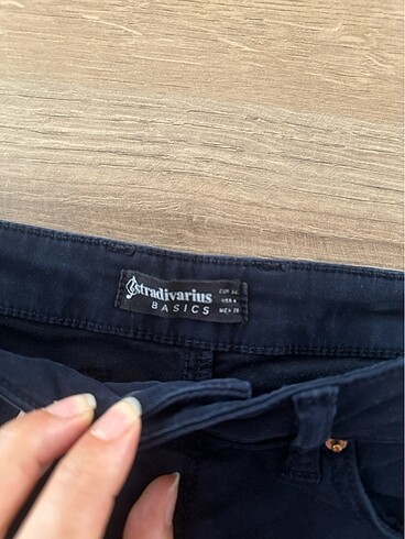 Stradivarius Lacivert Şort