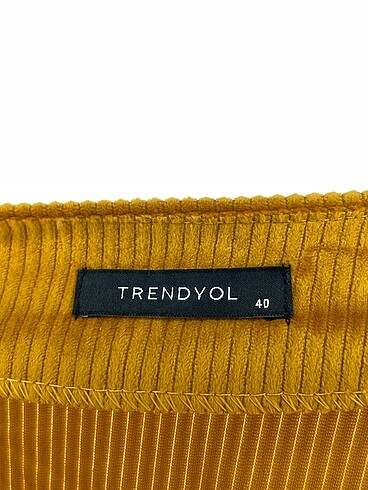 40 Beden çeşitli Renk Trendyol & Milla Mini Etek %70 İndirimli.