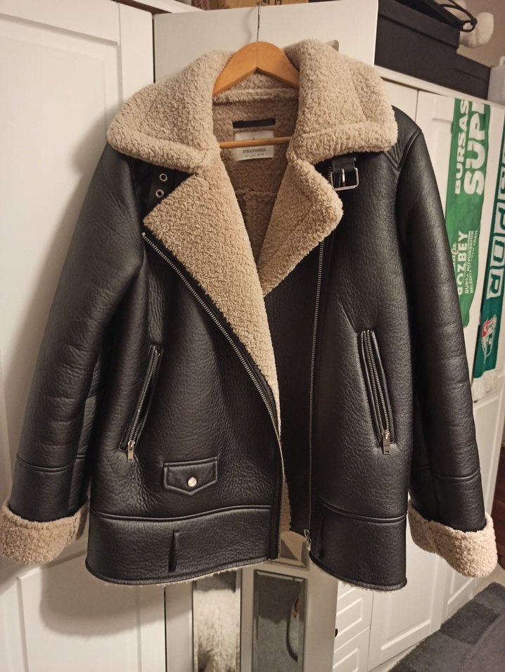 Stradivarius kürklü ceket - Görsel 2