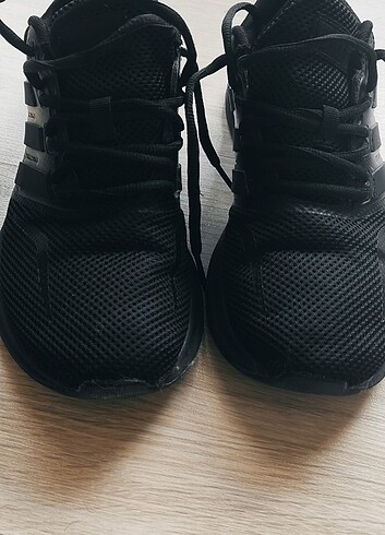 36 Beden siyah Renk orijinal Adidas ayakkabı 