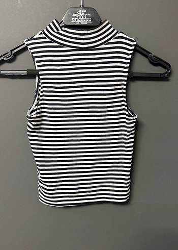 Kadın Siyah Beyaz Çizgili Kısa Crop Top - Görsel 2