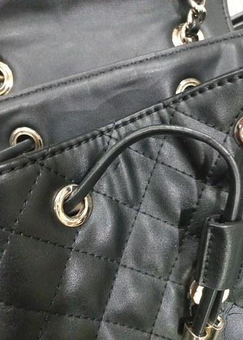 Guess Kapitone Suni Deri Kadın Sırt Çantası - Görsel 4