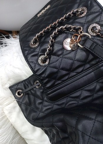 Guess Kapitone Suni Deri Kadın Sırt Çantası - Görsel 3