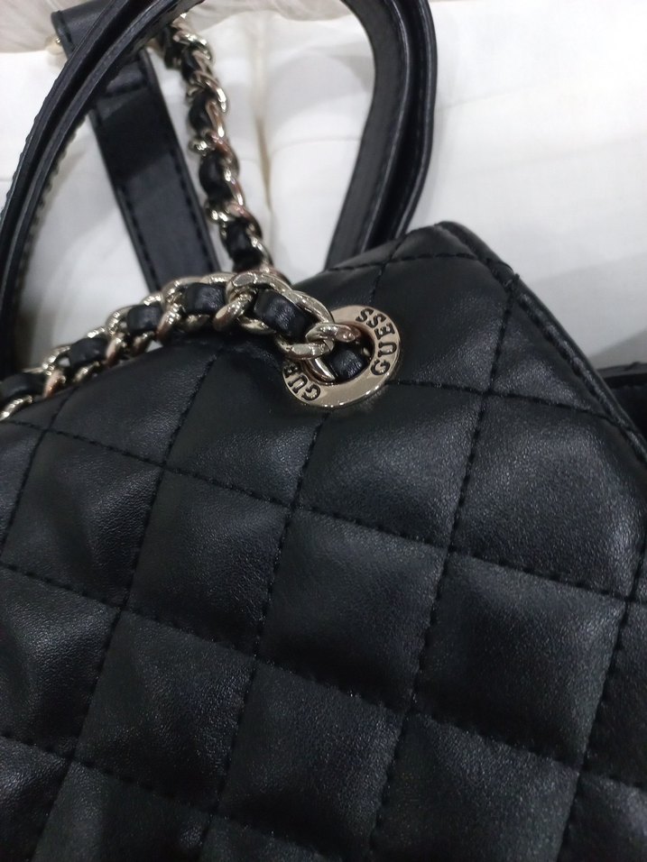 Guess Kapitone Suni Deri Kadın Sırt Çantası - Görsel 5