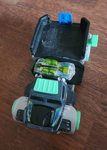 Hot Wheels Renkli Yeşil Yılan Oyun Seti - Görsel 7