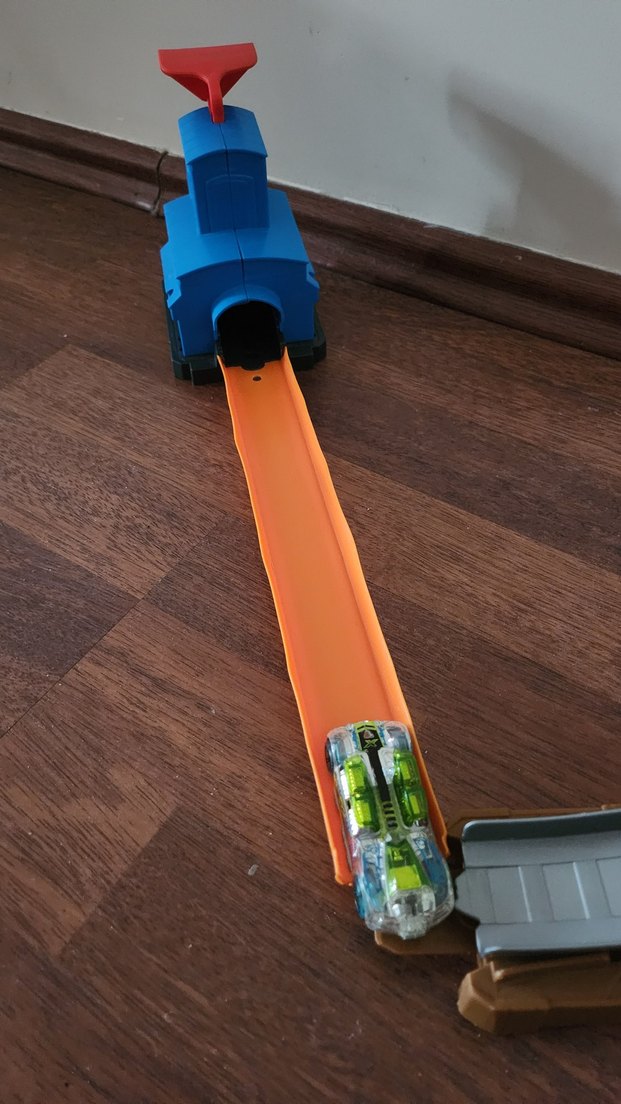 Hot Wheels Renkli Yeşil Yılan Oyun Seti - Görsel 3