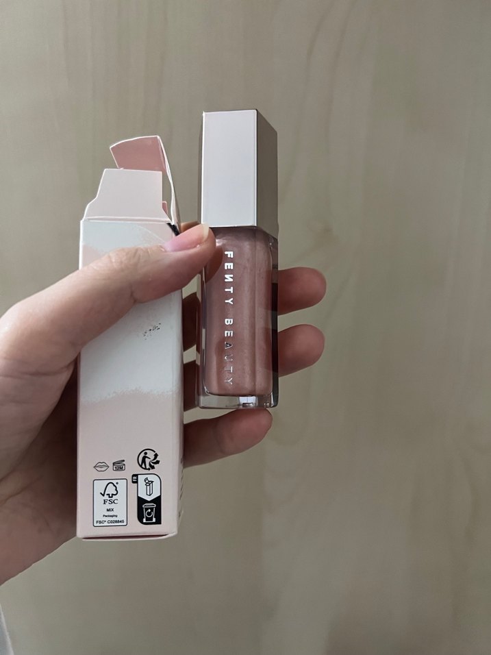 Fenty Beauty Gloss Bomb - Görsel 4