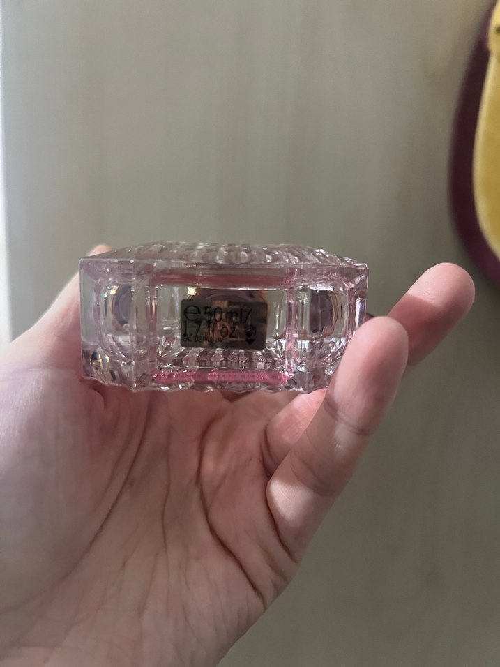Victoria's Secret Bombshell Kadın Parfümü 50ml - Görsel 4