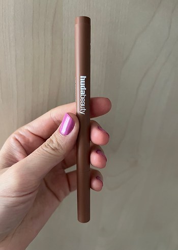 Huda Beauty Huda beauty dudak kalemi