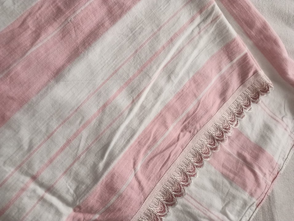 Pembe Çizgili Yatak Örtüsü - Görsel 2