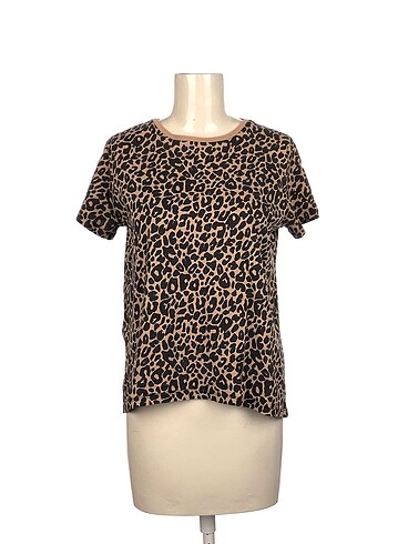 PreLoved T-shirt %70 İndirimli.