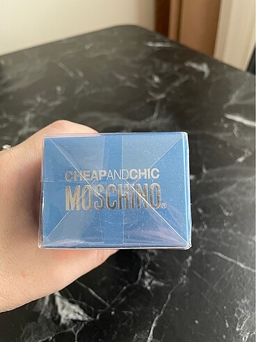 Beden Moschino CheapandChıc 50 ml parfüm orjinal