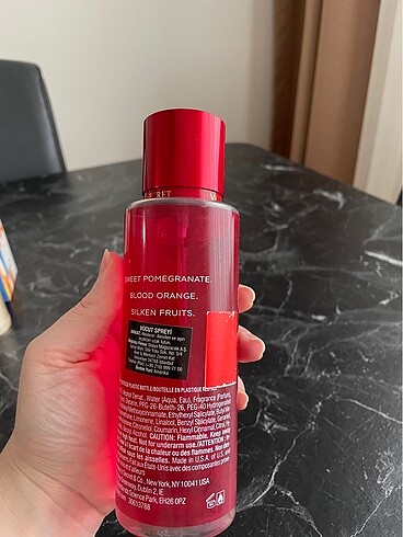  Beden Victoria Secret Pom Lorange