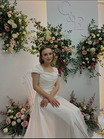 Nişan elbisesi